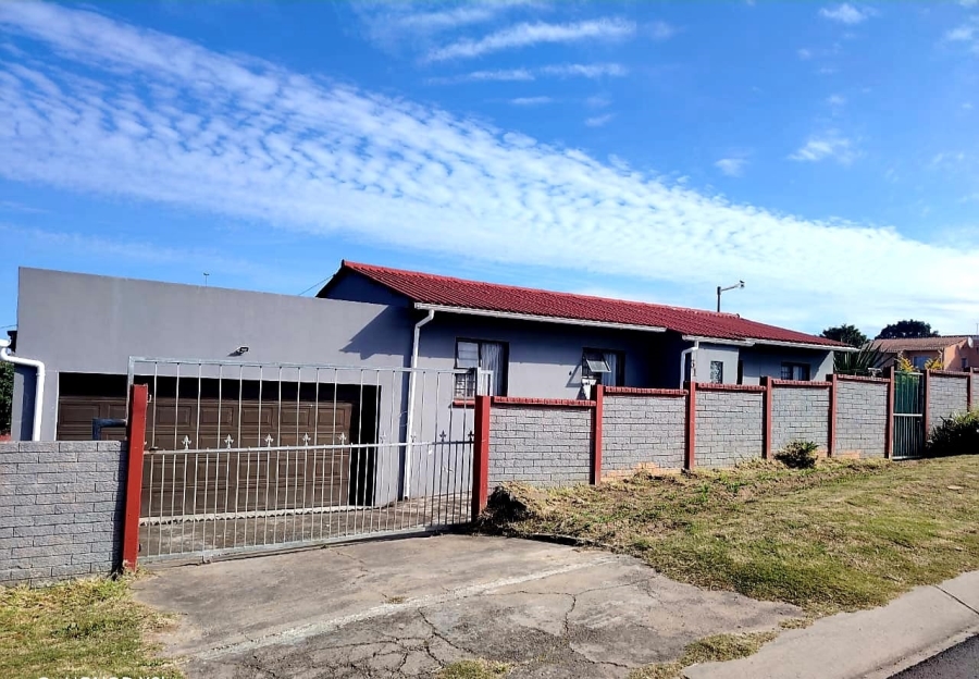3 Bedroom Property for Sale in Braelyn Eastern Cape
